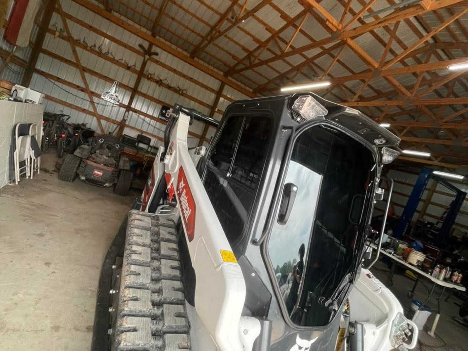Bobcat equipment with tinted windows
